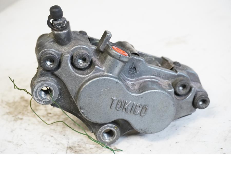 Framsidan på Bromsok från en Kawasaki ZX-9R -1994 motorcykel.