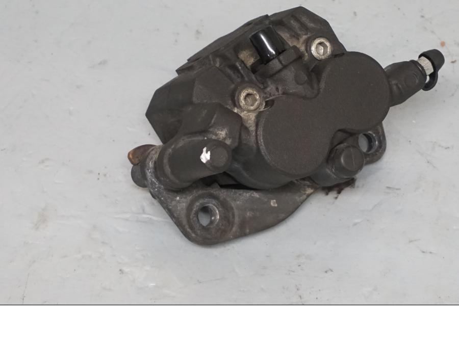 Höger sida på Bromsok från en Triumph Street Twin -2016 motorcykel.