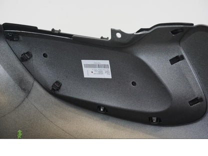 Extrabild2 på Bensintankskåpa från en Triumph Trident -2021 motorcykel.