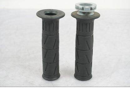 Framsidan på Handtag från en Kawasaki Z 900 -2019 motorcykel.