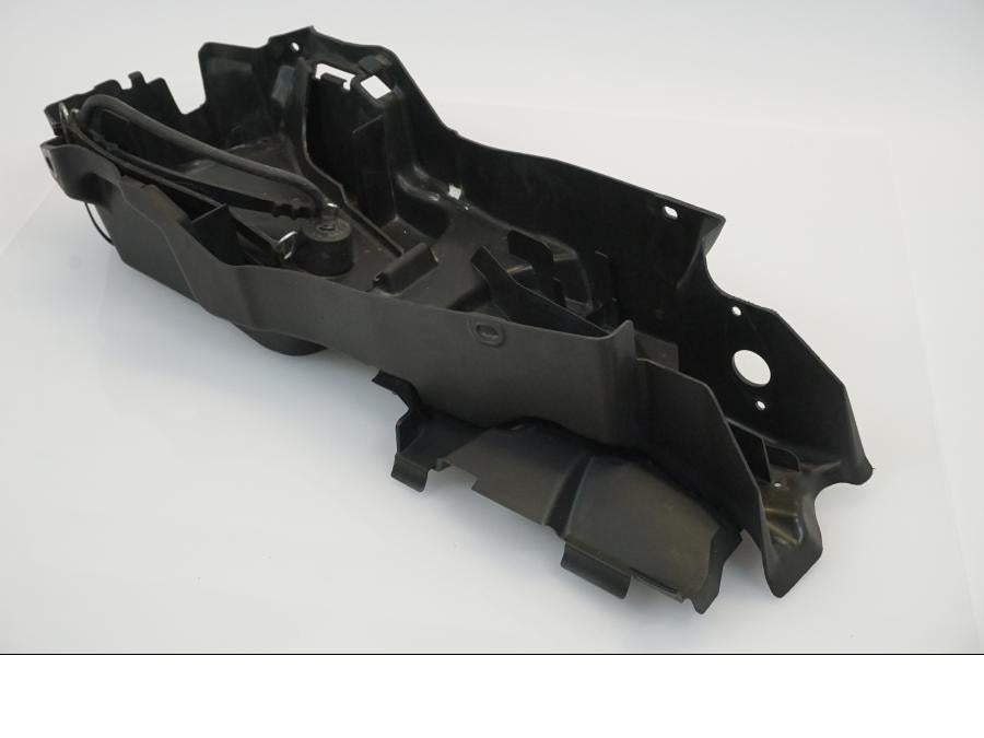 Framsidan på Innerskärm från en Triumph Street Triple R -2011 motorcykel.