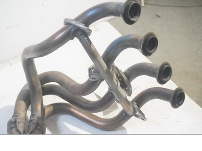 Höger sida på Grenrör från en Kawasaki Z 800 -2016 motorcykel.