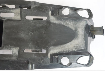 Snett uppifrån på Undertail från en Suzuki GSX-R 750 -2007 motorcykel.