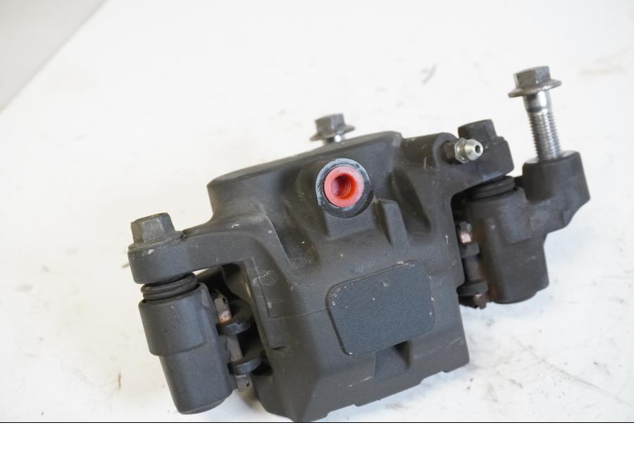 Baksidan på Bromsok från en Yamaha FZ-6 -2005 motorcykel.