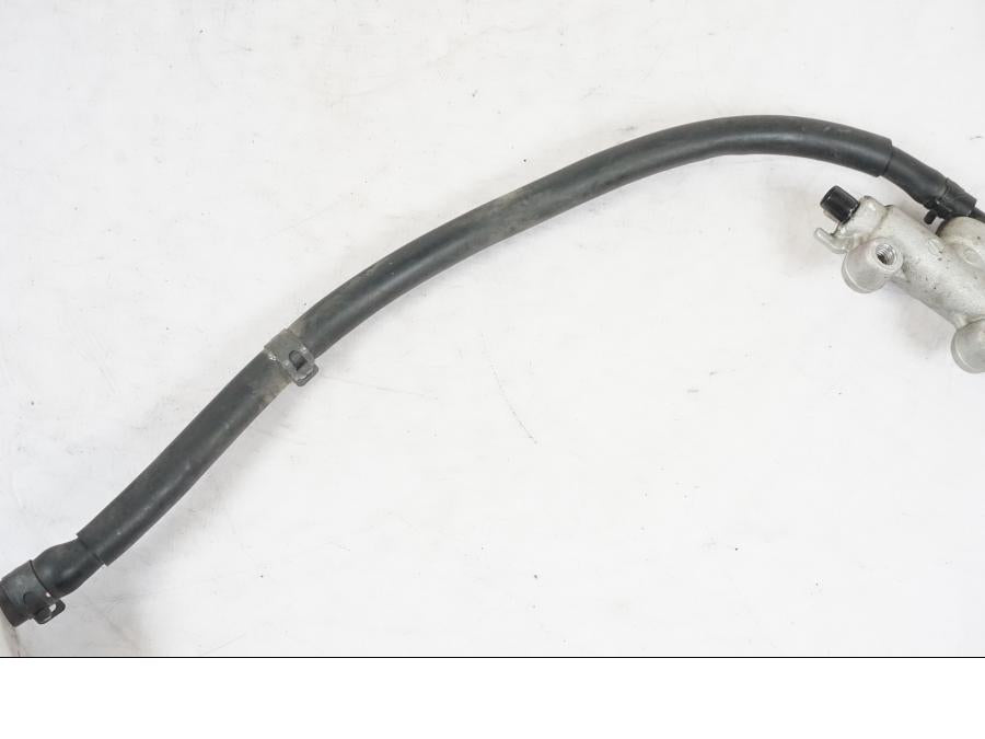 Extrabild1 på Bromshuvudcylinder från en Kawasaki ER-6N -2016 motorcykel.