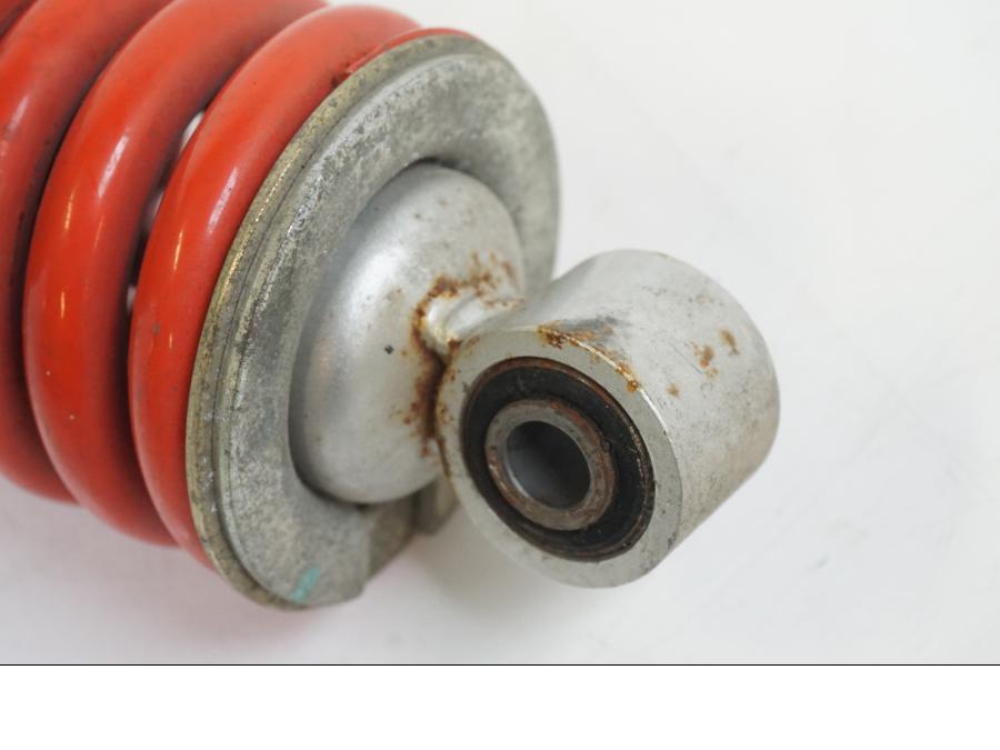 Extrabild1 på Stötdämpare från en Honda CBR 125 R -2006 motorcykel.