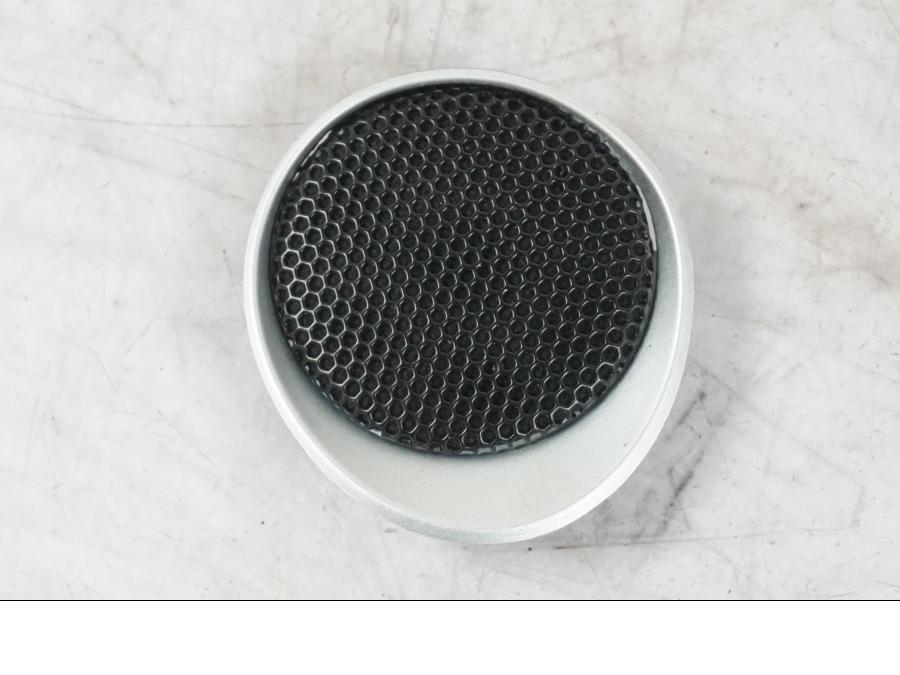 Baksidan på Högtalarkåpa från en BMW K 1600 GTL -2015 motorcykel.