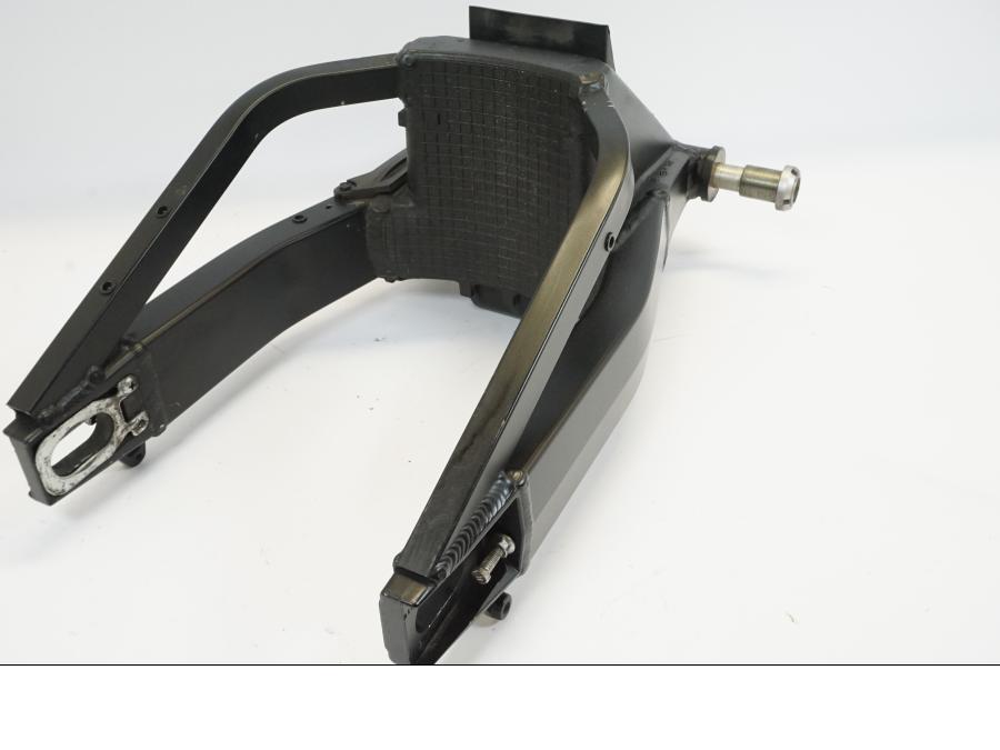 Höger sida på Sving från en Suzuki GSX 1300 R -2008 motorcykel.