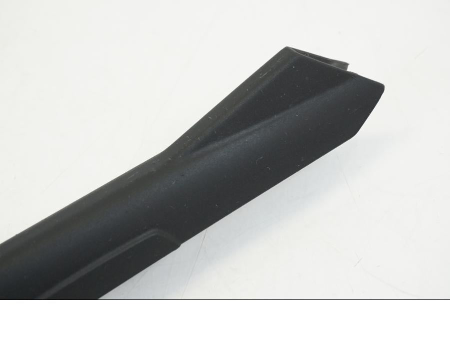 Vänster sida på Plast från en BMW R 1250 GS -2019 motorcykel.