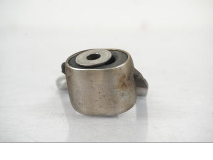 Höger sida på Avgasanslutning från en KTM 1290 Super Duke R EVO -2023 motorcykel.