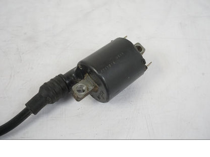 Höger sida på Tändspole från en Honda CRF 1000 Africa Twin -2016 motorcykel.