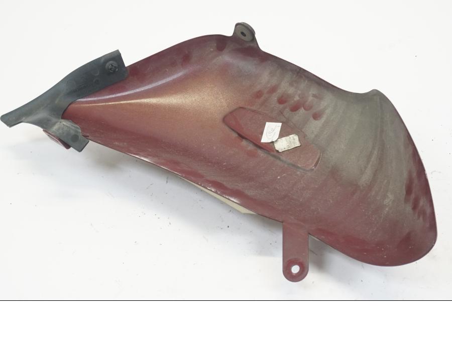 Snett nerifrån på Sidopanel från en Triumph Rocket III -2007 motorcykel.