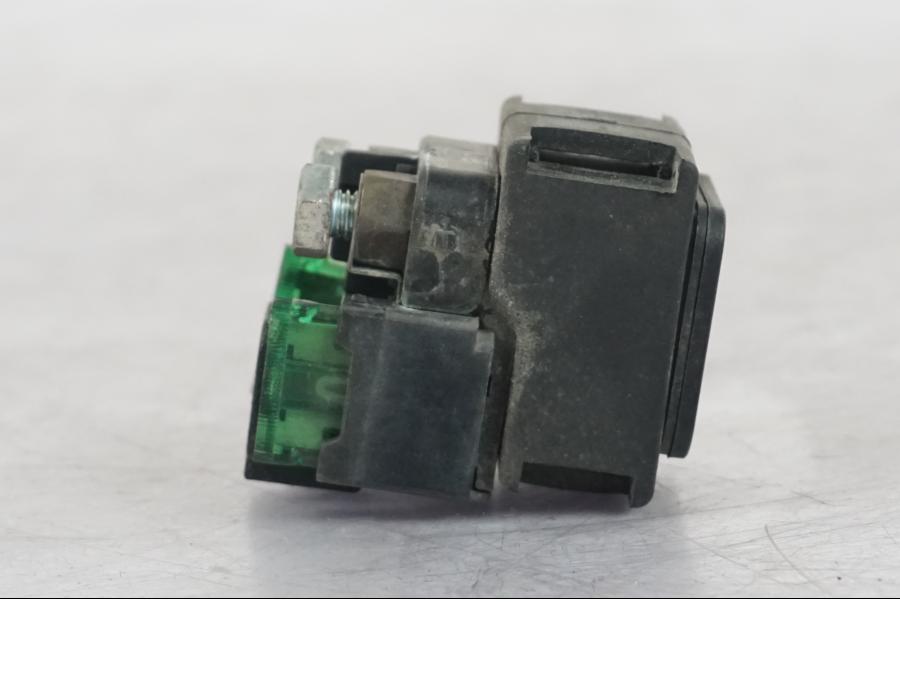 Extrabild1 på Startrelä från en Suzuki SV 650 -1999 motorcykel.