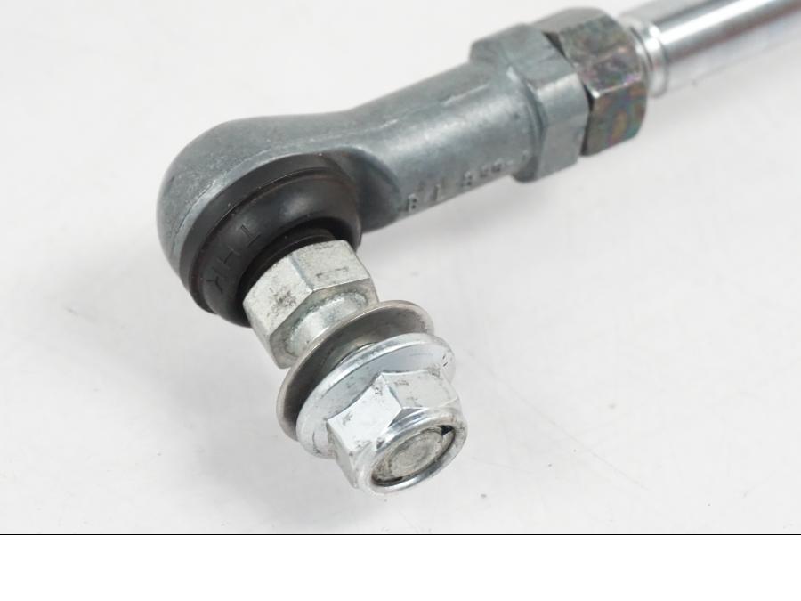 Snett uppifrån på Styrdämpare från en Yamaha YZF 1000 R1 -2007 motorcykel.