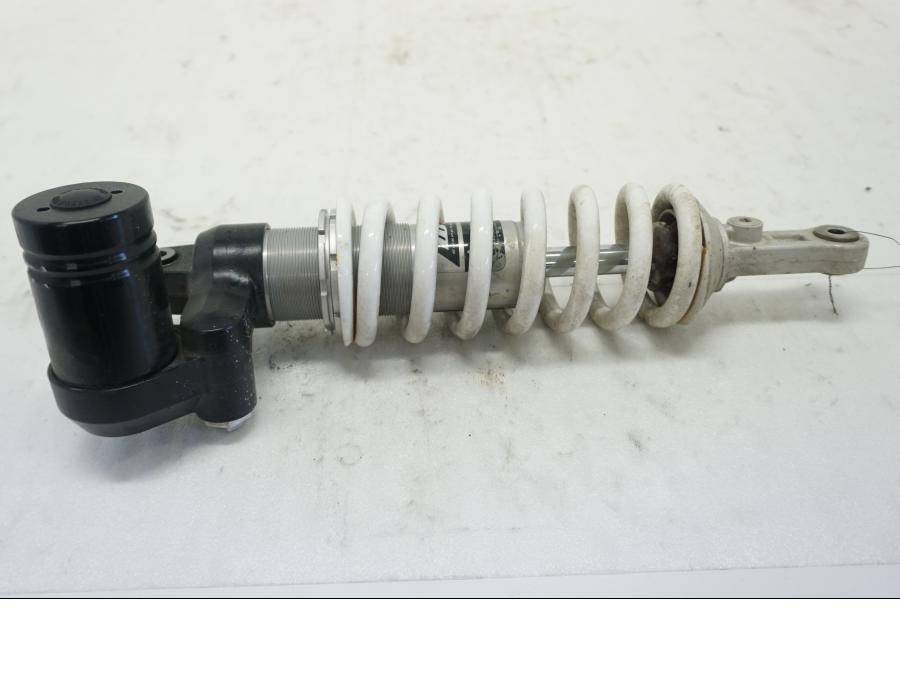 Baksidan på Stötdämpare från en KTM 690 SMCR -2016 motorcykel.