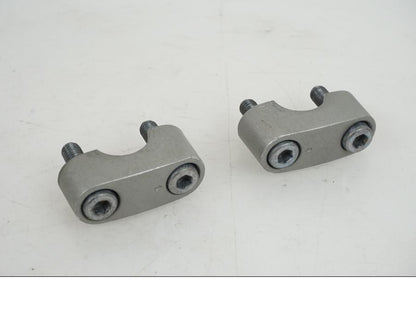 Framsidan på Styrfäste från en Yamaha XJ 900 S -1997 motorcykel.