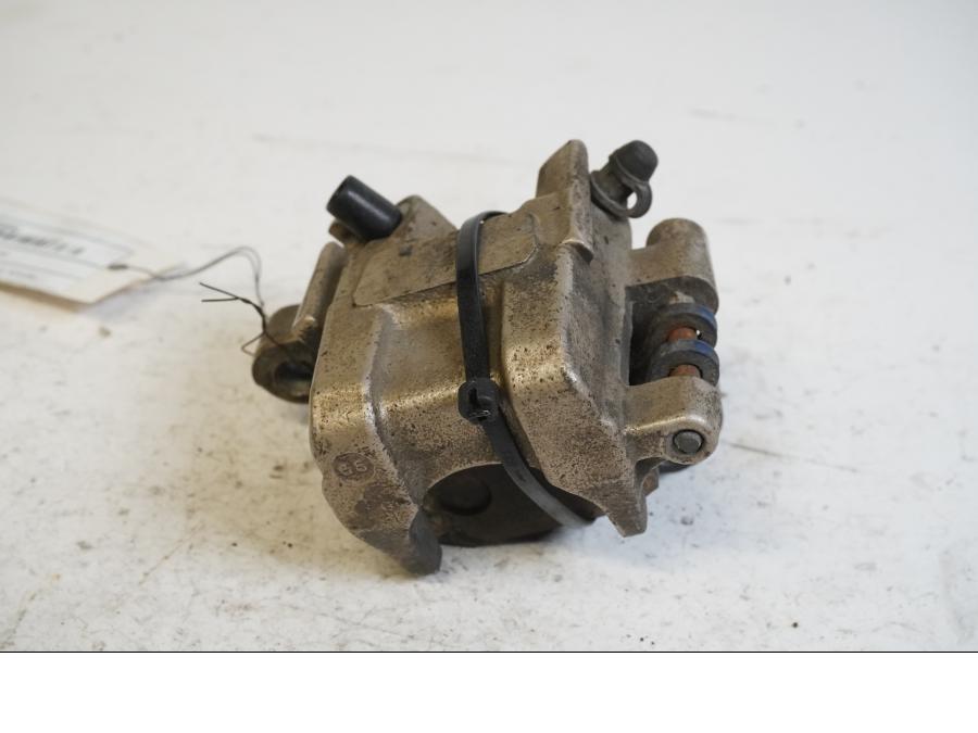 Baksidan på Bromsok från en Honda XRV 750 -1997 motorcykel.