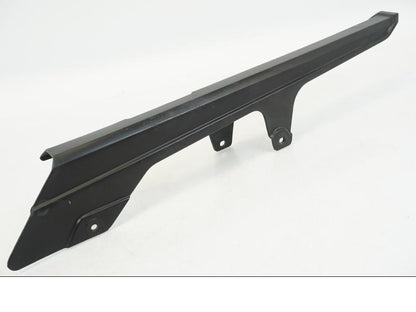 Framsidan på Kedjeskydd från en Kawasaki ZX-12R -2000 motorcykel.