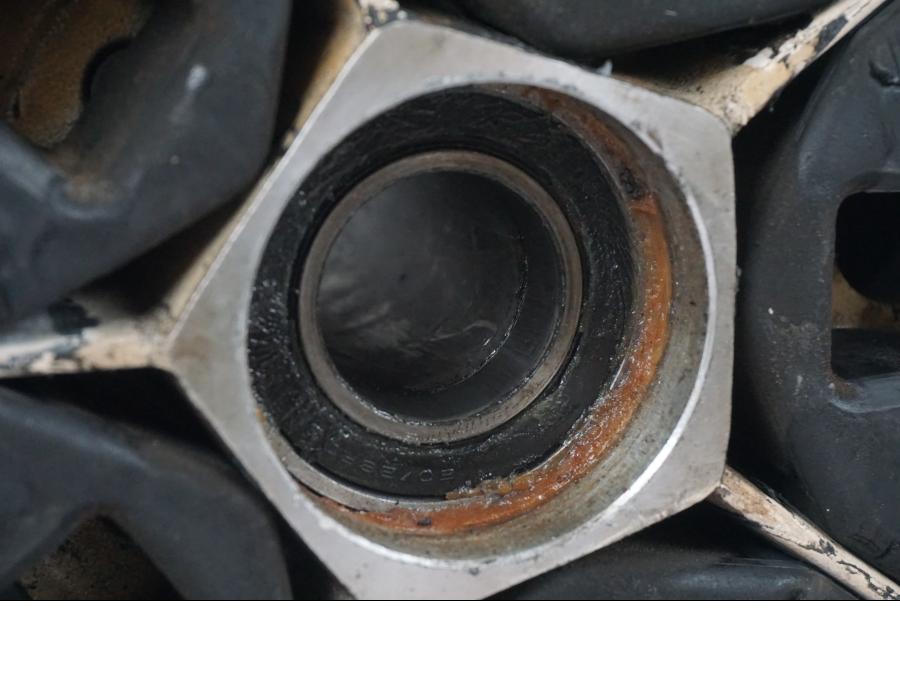 Snett uppifrån på Fälg från en Suzuki GSX-R 750 -2001 motorcykel.