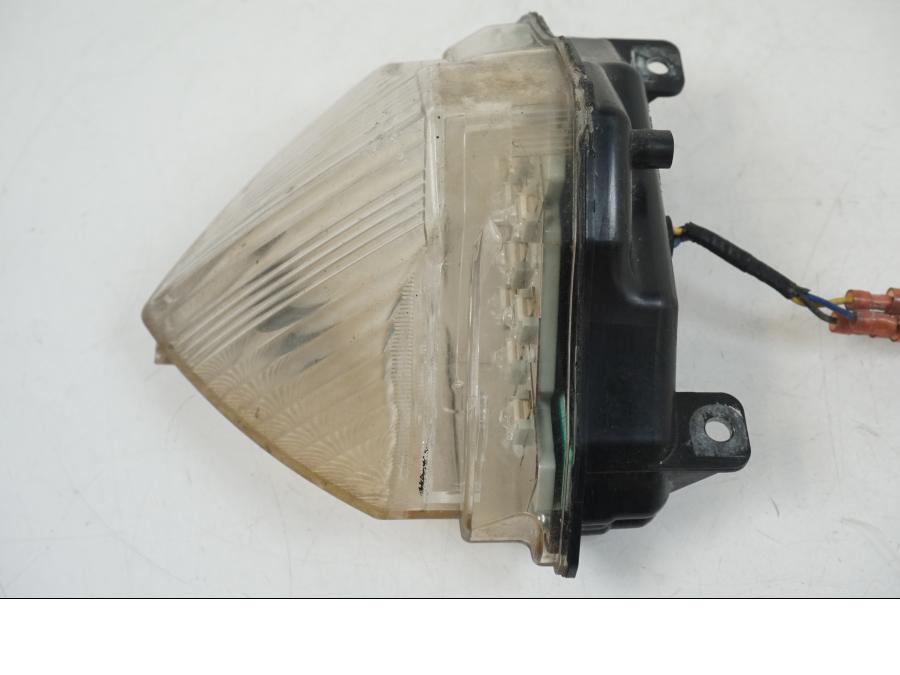 Vänster sida på Baklampa från en Yamaha YZF 1000 R1 -2006 motorcykel.