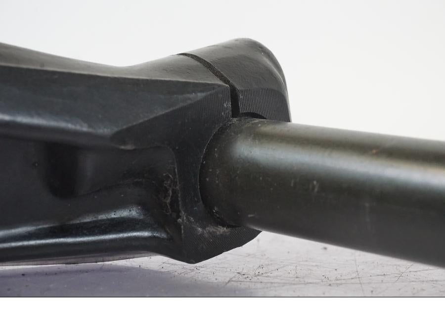 Höger sida på Styre från en Suzuki GSX 550 EF -1985 motorcykel.