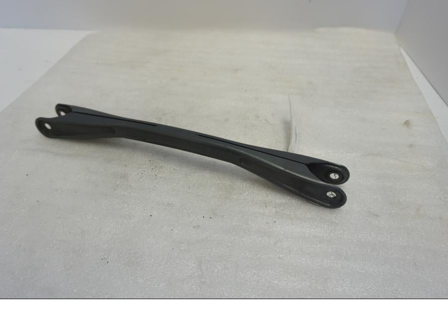 Framsidan på Parallellstag från en BMW K 1300 R -2011 motorcykel.