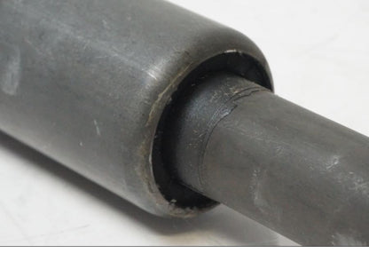 Snett nerifrån på Kardanaxel från en BMW R 1100 RT -2000 motorcykel.