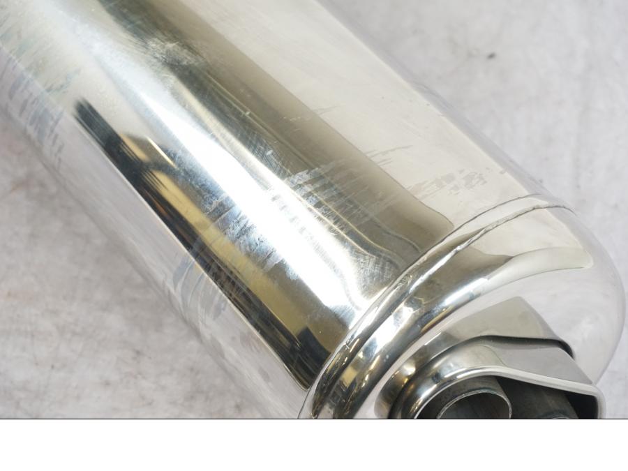 Höger sida på Ljuddämpare från en BMW F 800 S -2009 motorcykel.