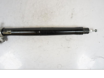 Snett uppifrån på Gaffelben från en BMW R 1250 GS -2019 motorcykel.