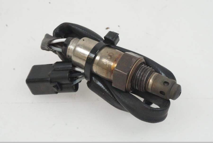 Framsidan på Lambdasond från en KTM 1290 Super Duke -2019 motorcykel.