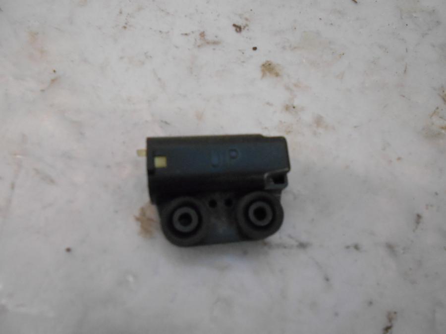 Framsidan på Tilt Sensor från en Yamaha YZF-R 125 -2012 motorcykel.