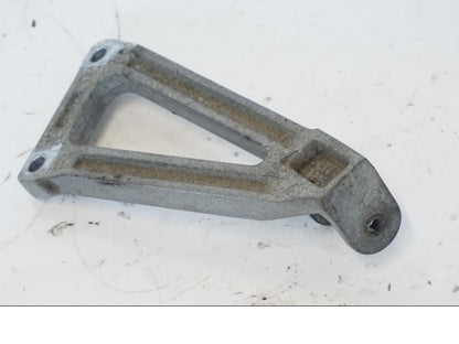 Extrabild1 på Fotpinnefäste från en Kawasaki ZR-7 -2001 motorcykel.