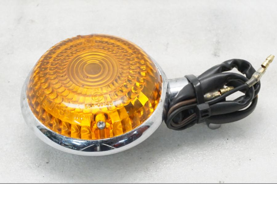 Baksidan på Blinkers från en Yamaha XVZ 13TD -1999 motorcykel.