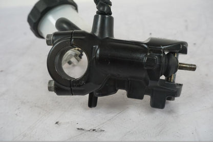 Baksidan på Bromshuvudcylinder från en Suzuki GSX-R 1000 -2005 motorcykel.