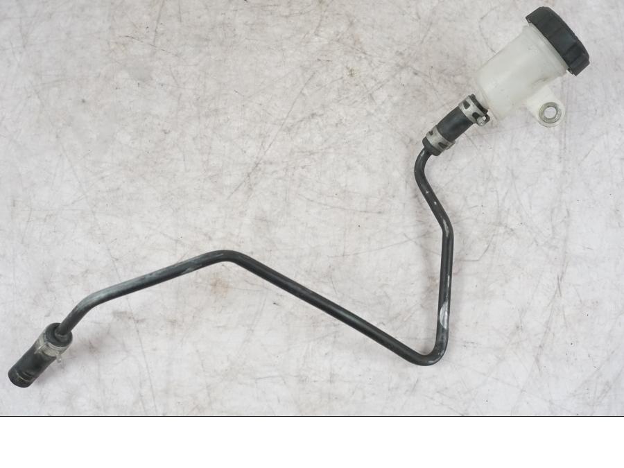 Framsidan på Bromsvätskebehållare från en Buell 1125 R -2008 motorcykel.