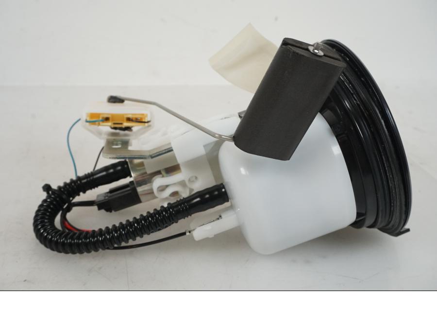 Höger sida på Bensinpump insprut från en BMW F 750 GS -2019 motorcykel.