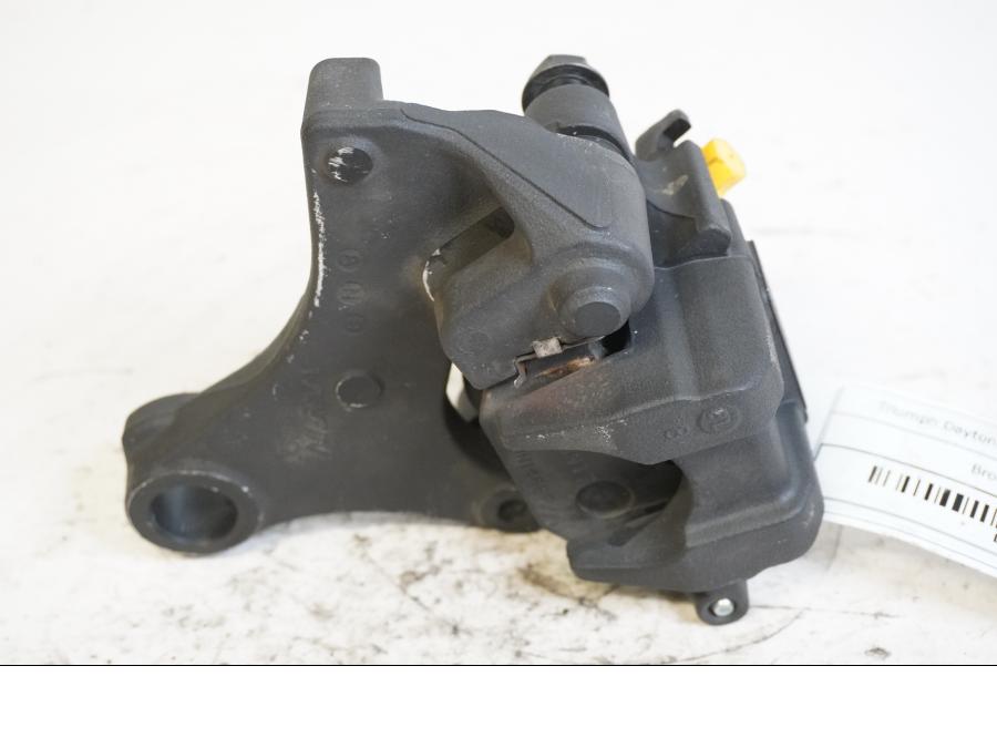 Framsidan på Bromsok från en Triumph Daytona 675 -2009 motorcykel.