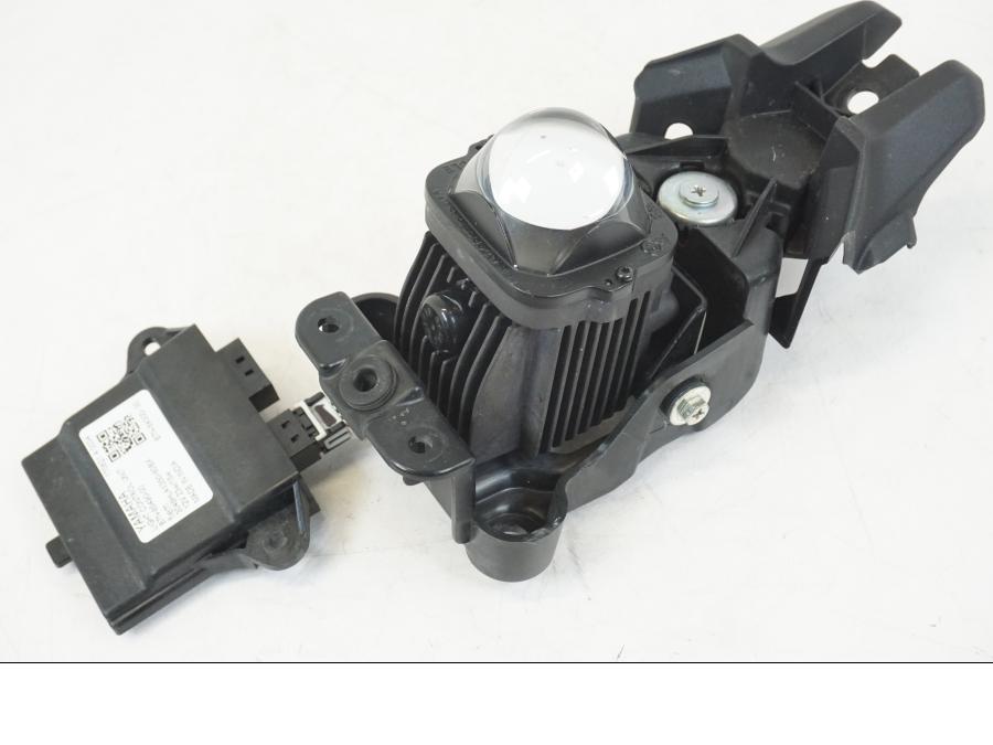 Framsidan på Strålkastare från en Yamaha MT-09 -2021 motorcykel.