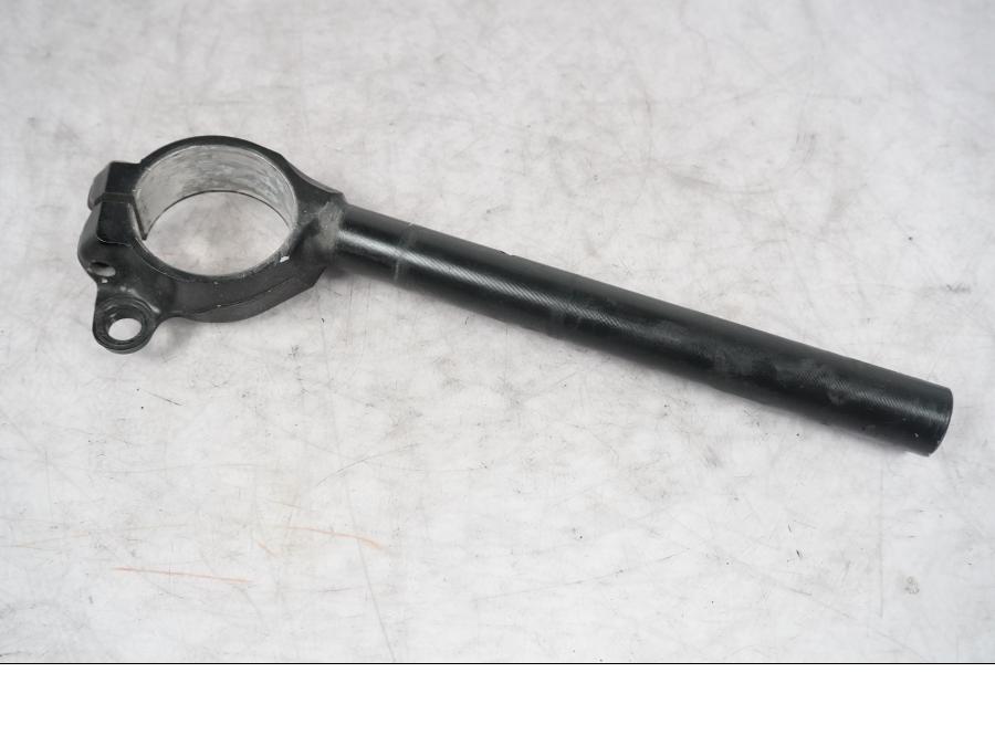 Framsidan på Styre från en Kawasaki ZX-10R -2008 motorcykel.