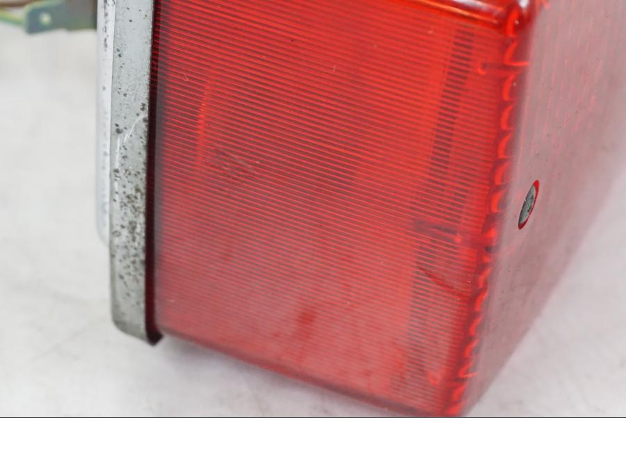 Höger sida på Baklampa från en Honda CB 750 -1996 motorcykel.