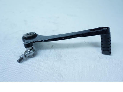 Höger sida på Växelpedal från en Aprilia RSV 1000 -2004 motorcykel.