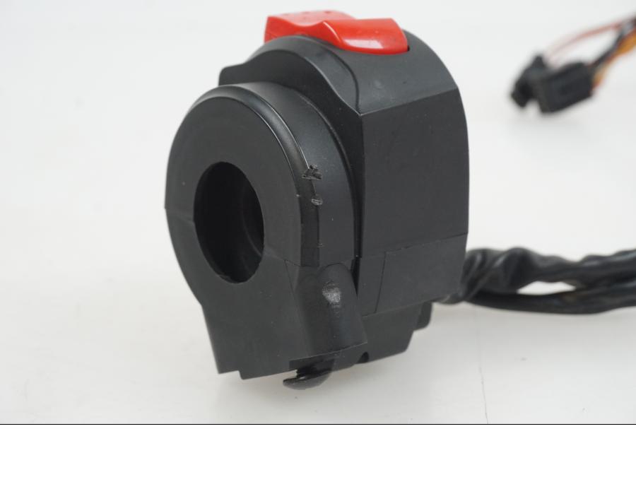 Extrabild1 på Styrelreglage från en Suzuki GSX-R 750 -2009 motorcykel.