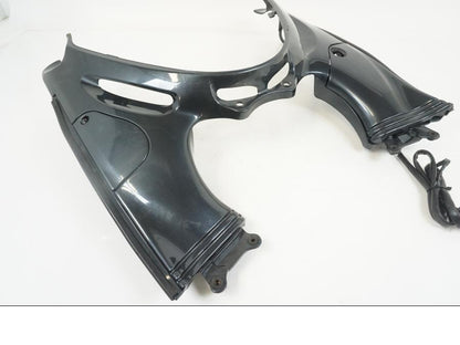 Framsidan på Toppkåpsinsida från en Kawasaki ZZR 1100 -1994 motorcykel.