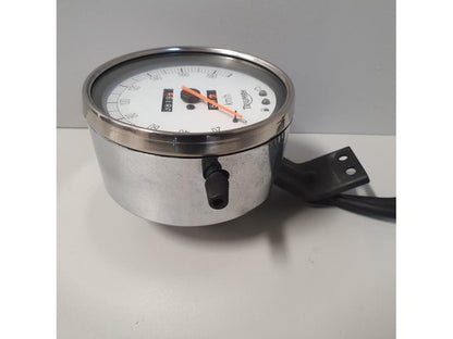 Höger sida på Hastighetsmätare från en Triumph Speedmaster -2010 motorcykel.