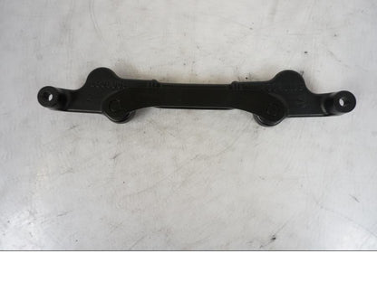 Höger sida på Bensintankfäste från en KTM 1290 Super Duke R -2023 motorcykel.