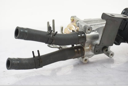 Snett nerifrån på Second Air från en Yamaha XVS 1100 -2004 motorcykel.