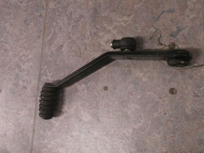 Framsidan på Växelpedal från en Triumph Tiger 800 -2011 motorcykel.