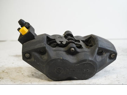 Baksidan på Bromsok från en BMW K 1300 GT -2009 motorcykel.