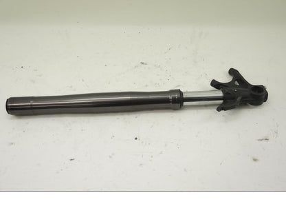 Baksidan på Gaffelben från en Ducati 899 Panigale -2015 motorcykel.