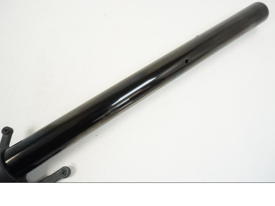 Vänster sida på Gaffelben från en Suzuki GSX-R 1000 -2007 motorcykel.